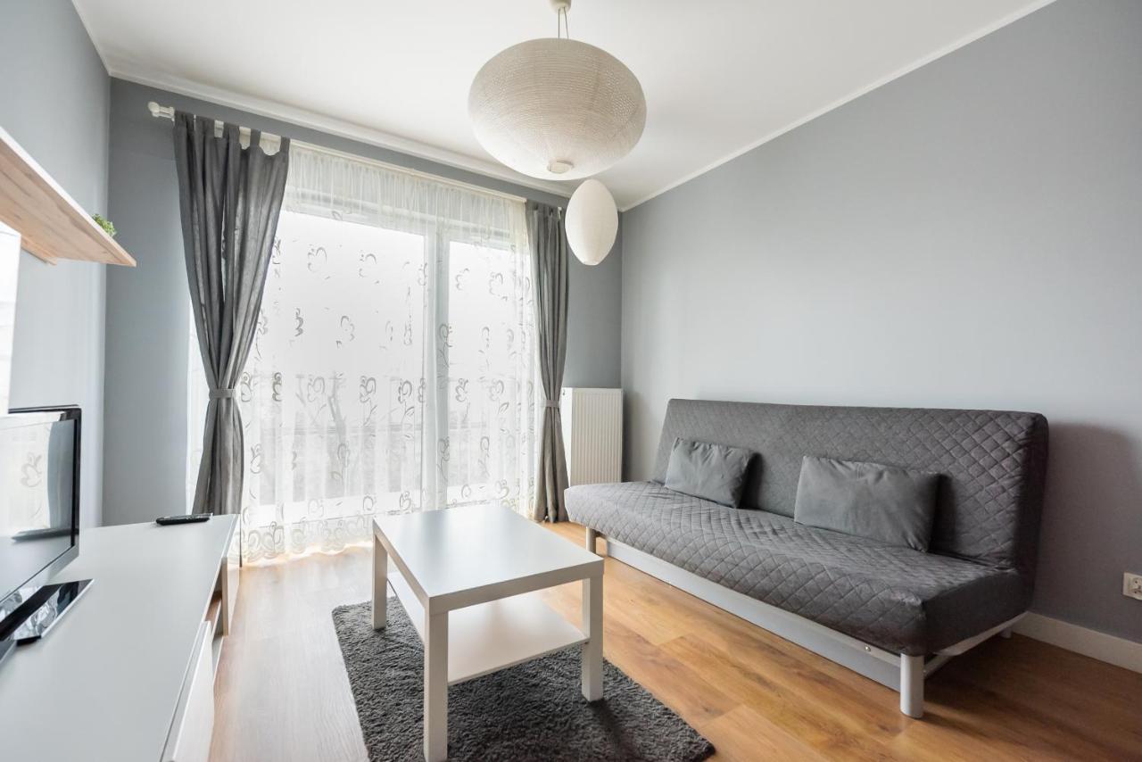 ורשה Metro Mlynow Silver Apartment מראה חיצוני תמונה